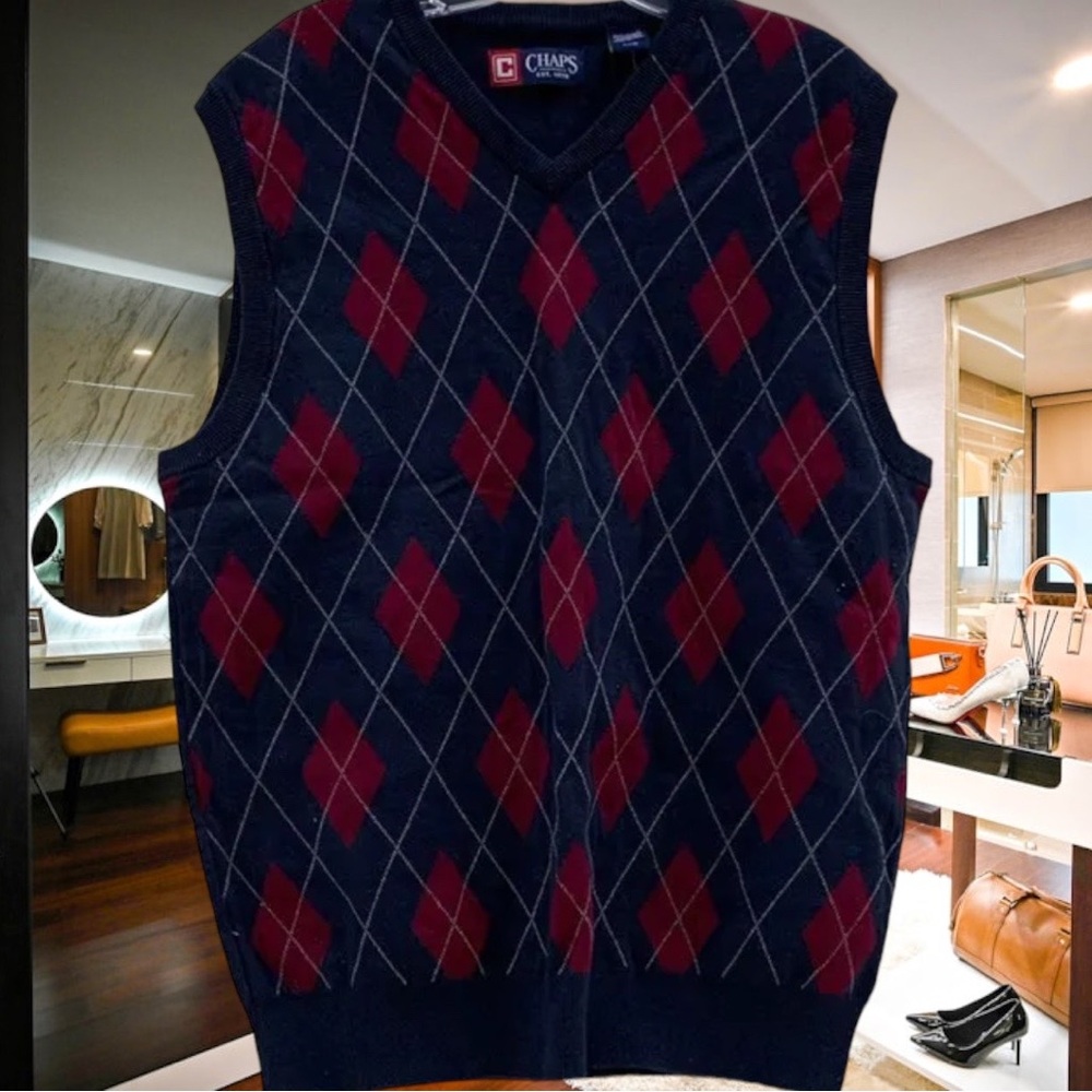 Chaps Men Red and Navy Plaid Vest - Size L/G